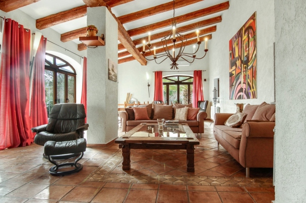 7 bed finca in Benissa