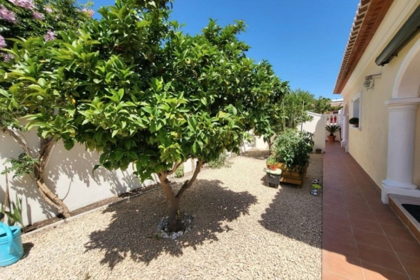 4 bed villa in Moraira