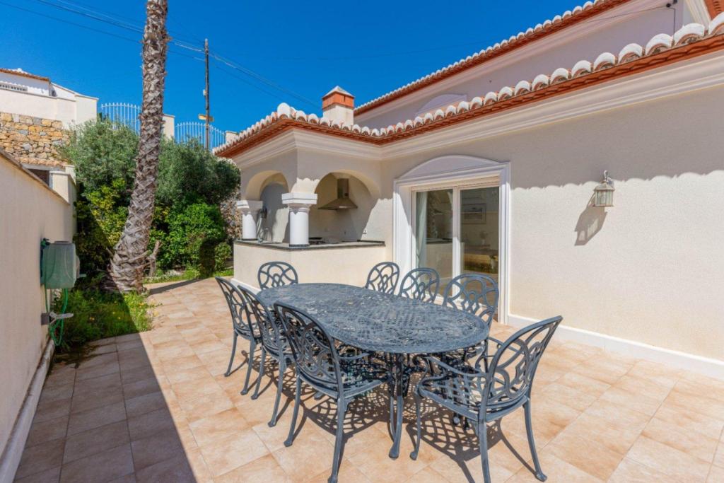 4 bed villas in Moraira