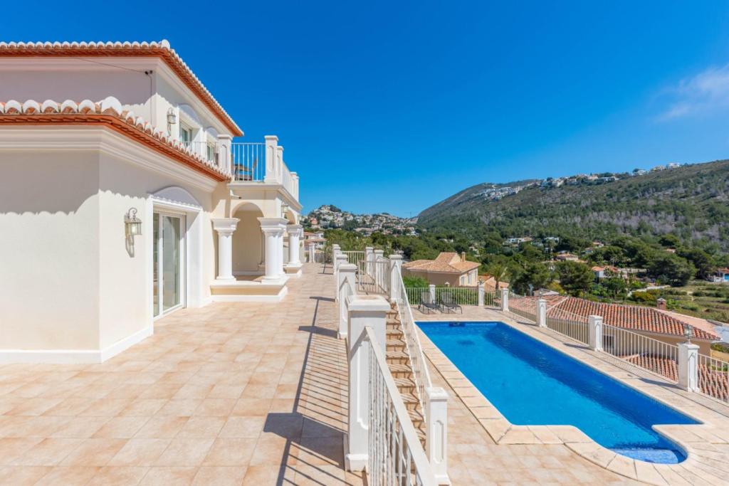 4 bed villas in Moraira