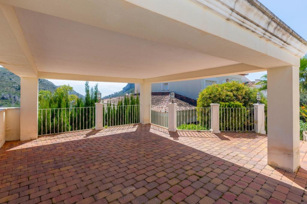 4 bed villas in Moraira