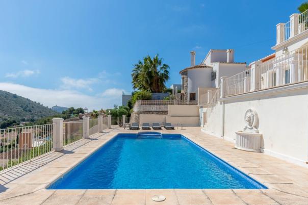 4 bed villas in Moraira