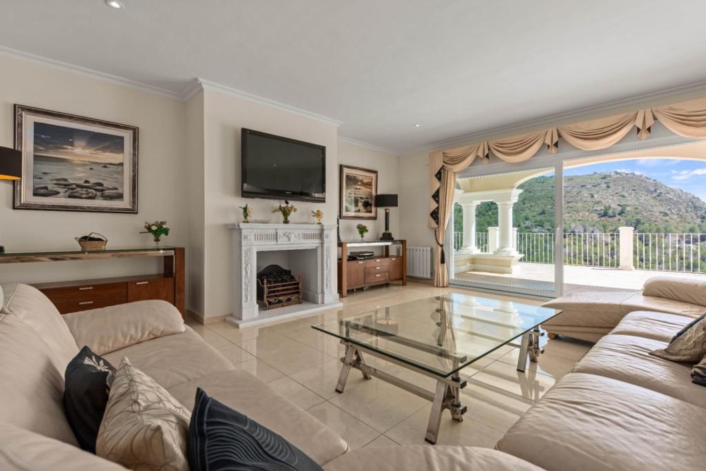 4 bed villas in Moraira
