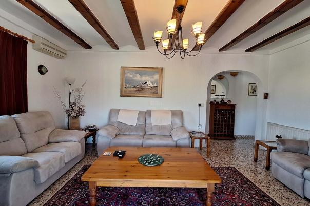 4 bed villa in Orba