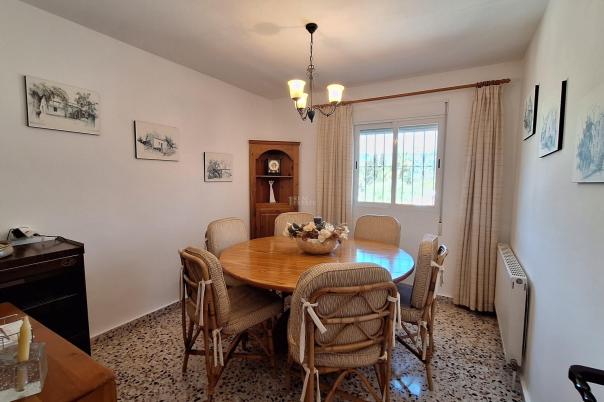 4 bed villa in Orba