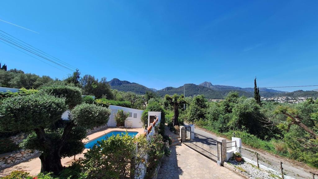 4 bed villa in Orba