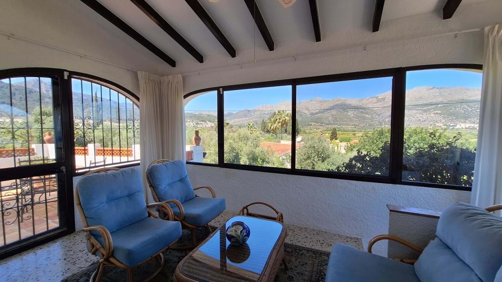 4 bed villa in Orba