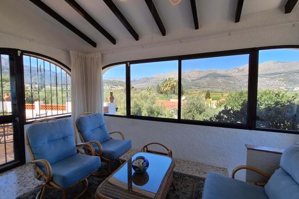 4 bed villa in Orba