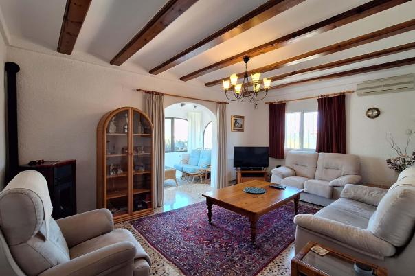 4 bed villa in Orba