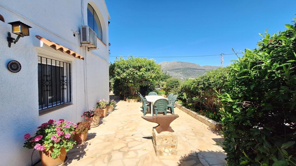 4 bed villa in Orba