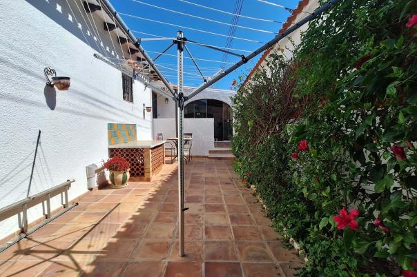 4 bed villa in Orba