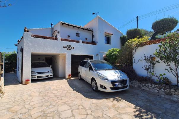 4 bed villa in Orba