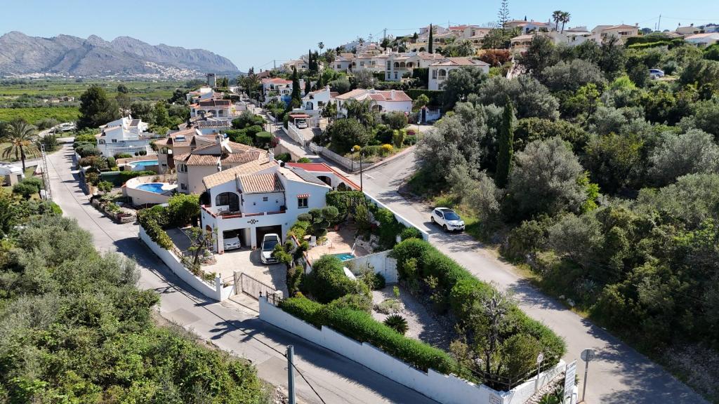 4 bed villa in Orba