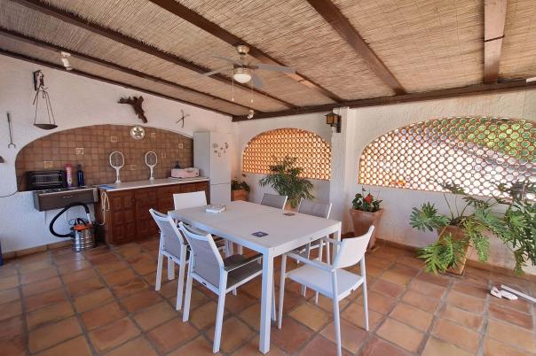 4 bed villa in Orba