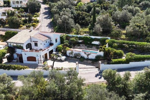 4 bed villa in Orba