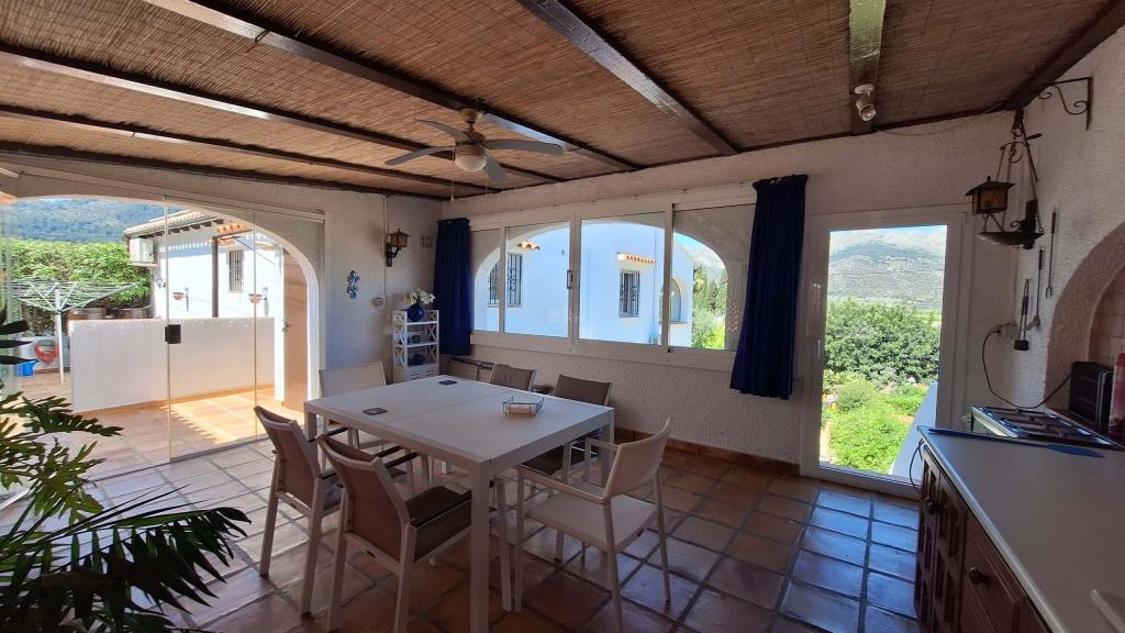 4 bed villa in Orba