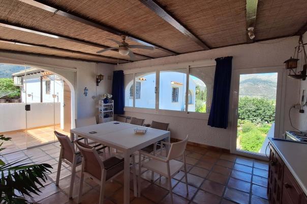 4 bed villa in Orba