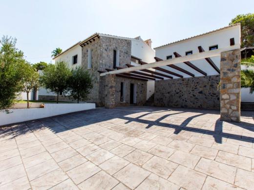 4 bed villa in Moraira