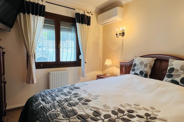 4 bed villa in Benitachell