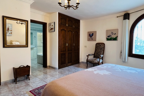 4 bed villa in Benitachell