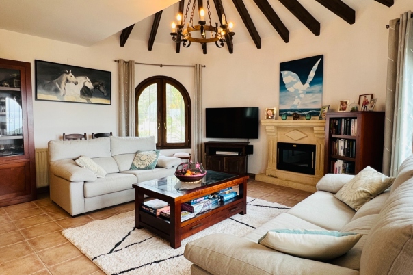4 bed villa in Benitachell