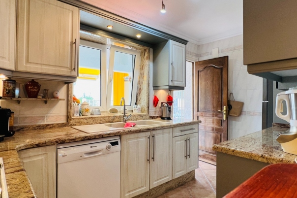 4 bed villa in Benitachell