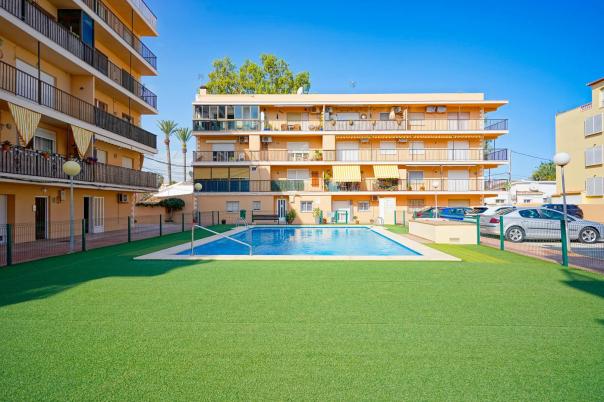2 bed apartment in Denia