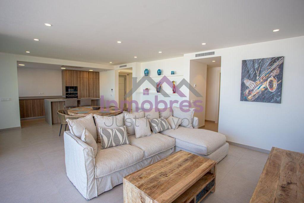 4 bed casa / chalet in Benitachell