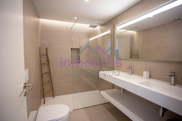 4 bed casa / chalet in Benitachell