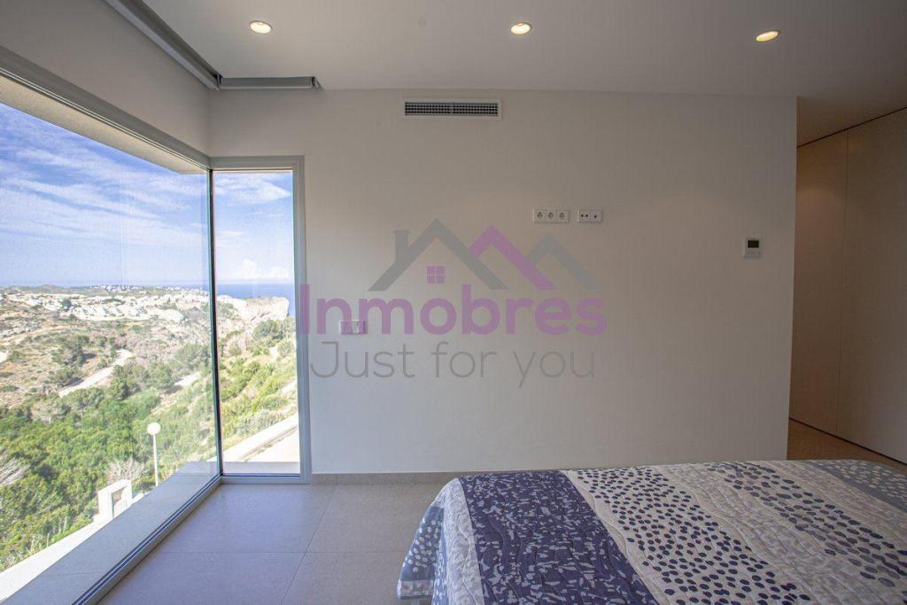 4 bed casa / chalet in Benitachell