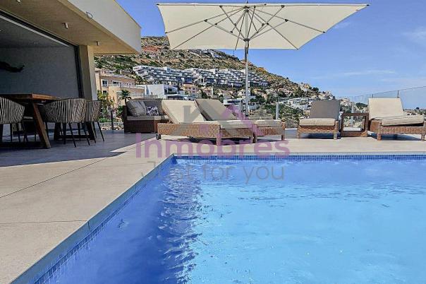 4 bed casa / chalet in Benitachell