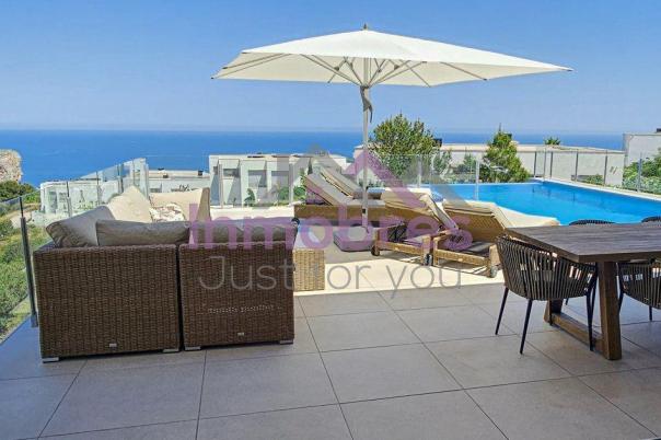 4 bed casa / chalet in Benitachell