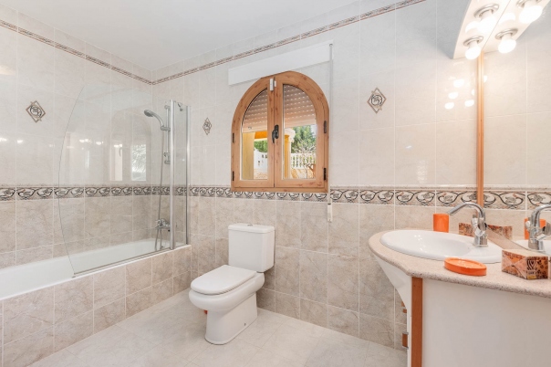 4 bed villa in Calpe