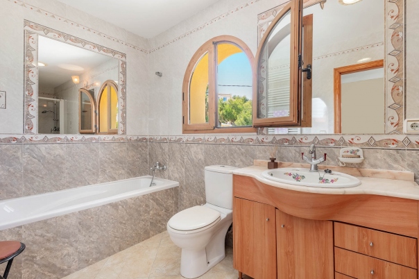 4 bed villa in Calpe