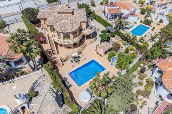 4 bed villa in Calpe