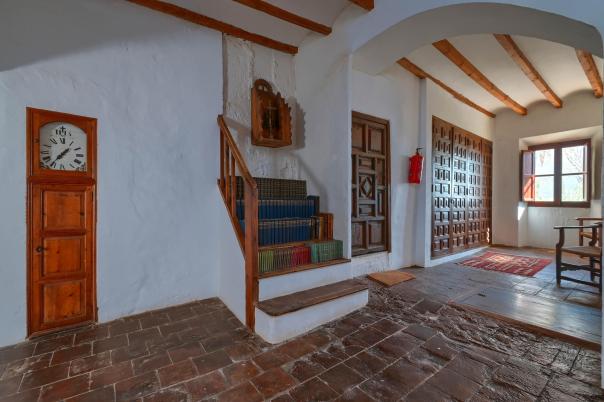 5 bed villas in Denia