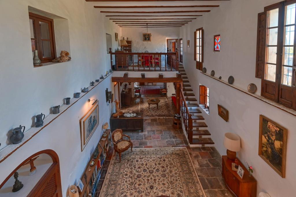 5 bed villas in Denia