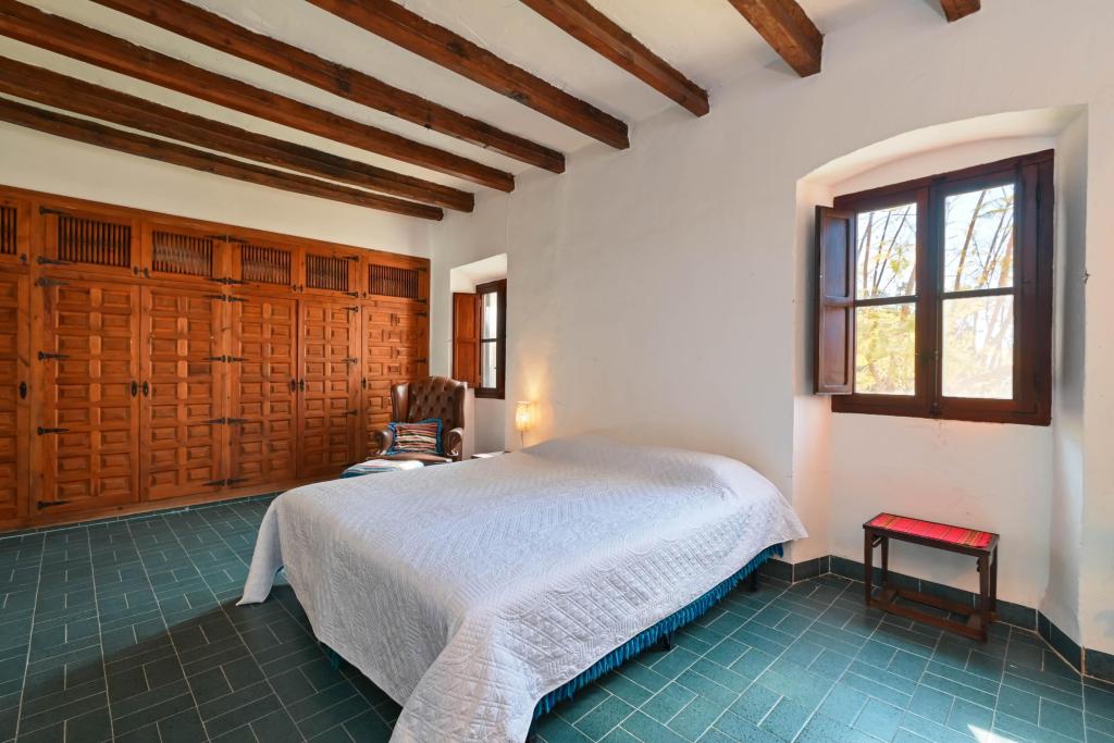5 bed villas in Denia