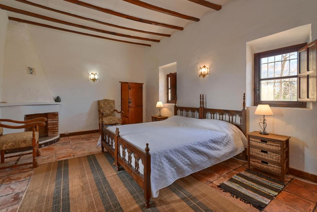 5 bed villas in Denia