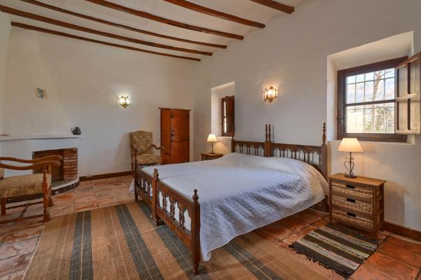 5 bed villas in Denia