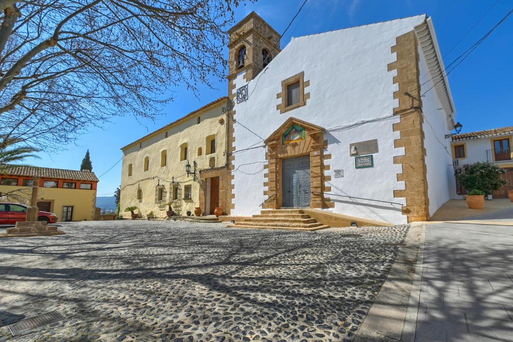 5 bed villas in Denia