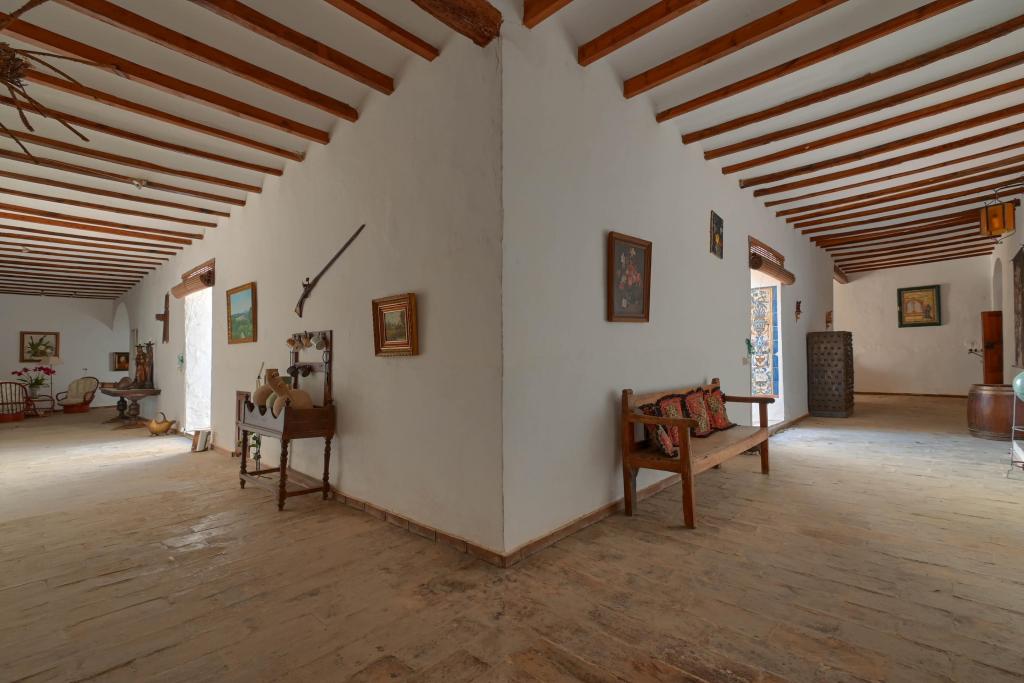 5 bed villas in Denia