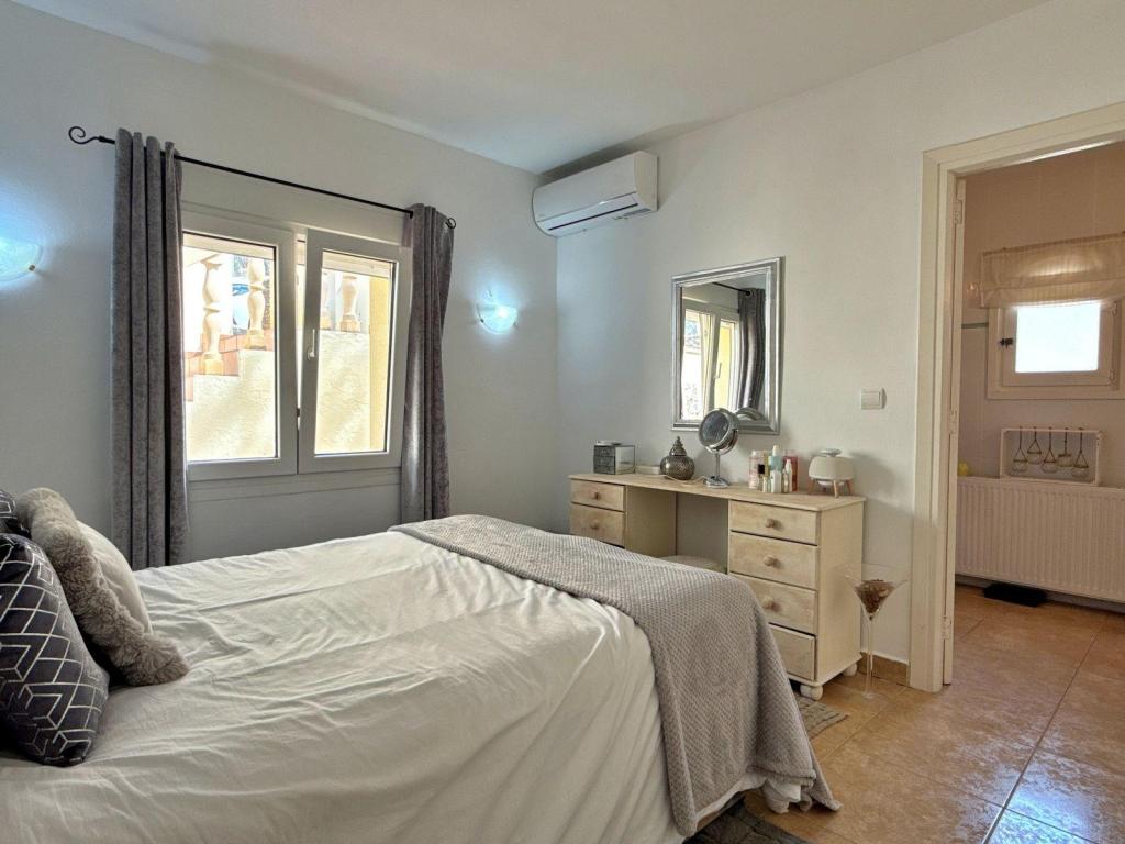 7 bed villa in Benissa