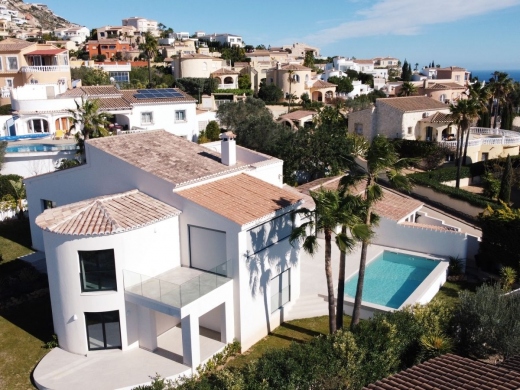 5 bed villa in Benitachell