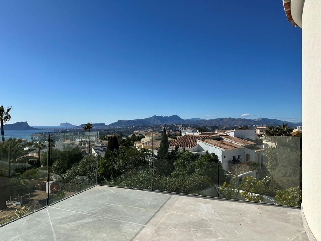 5 bed villa in Benitachell