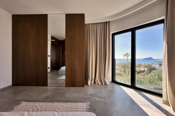 5 bed villa in Benitachell