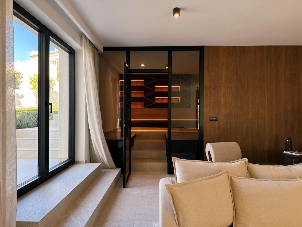 5 bed villa in Benitachell