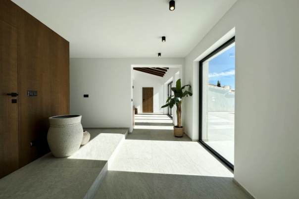 5 bed villa in Benitachell