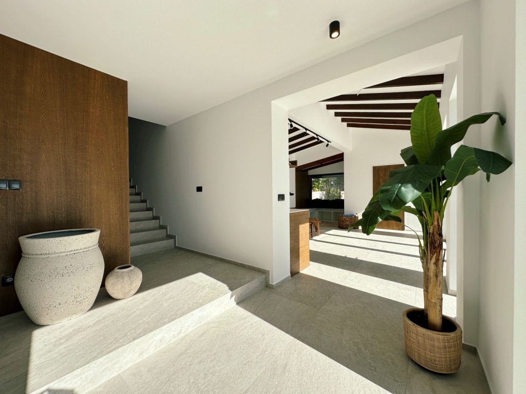 5 bed villa in Benitachell