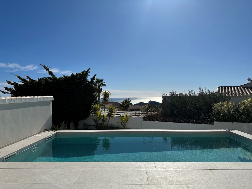 5 bed villa in Benitachell